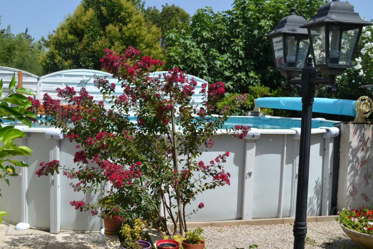 La Passeronne Homestay Barbentane